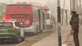 Carabinero fue amedrentado por delincuentes al interior de bus Red con pasajeros: frustró asalto, disparó y abatió a uno