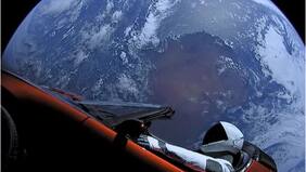 Astrónomos anunciaron descubrimiento de asteroide: resultó ser el auto que Elon Musk lanzó al espacio