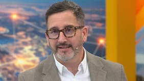 “Hemos tomado esa decisión con el canal”: Eduardo Fuentes se ausentará por varias semanas del “BDAT” por este motivo