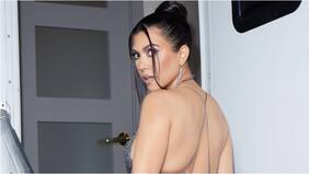 “Una hermosa mujer natural con curvas”: Kourtney Kardashian se puso una sexy mini efecto desnudo y dejó a todos tiritones