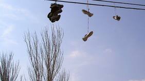 Ya no podrán colgar los zapatos: sacarán 2 mil kilómetros de cable