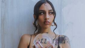 Aura BAE agotó Club Chocolate y orquesta un horizonte celestial: “Estoy convencida que es Dios quien me guía”