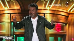 Mira la rutina completa de Pato Pimienta en el Festival de Comedia: “¿De dónde salieron los Therians?"