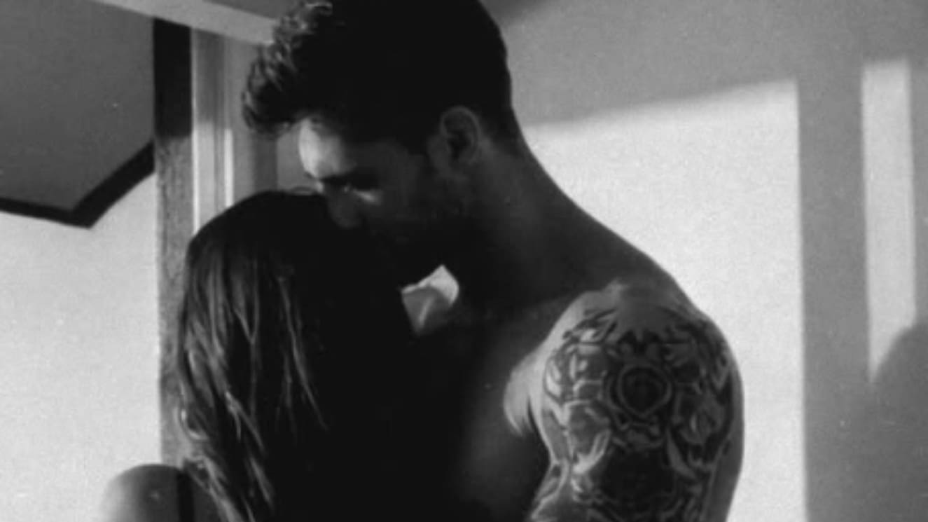 Tras fin de su relación con futbolista: figura del espectáculo aclara rumor de su vida amorosa después de subir íntima foto