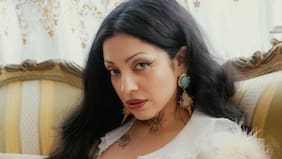 "Entendemos mucho más el dolor de Mon Laferte con Rojo", dicen sobre testimonio de acoso que sufrió la cantante, en Sígueme