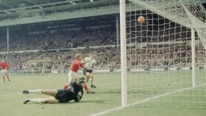 El histórico “gol fantasma” de Inglaterra a Alemania: una revancha que tardó casi 50 años