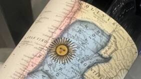 “Abuso” y “falta de respeto”: Polémica por vino argentino que “se apropia” de territorio chileno