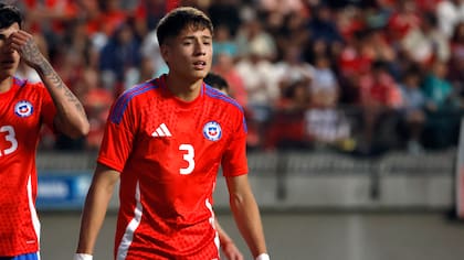 Celebra Colo Colo: Iván Román ya llegó a Chile para sumarse al plantel del Cacique