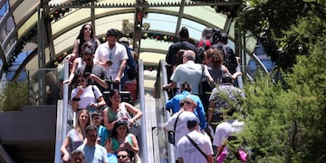 ¿A qué hora cierran los supermercados? Atención con los horarios de Navidad