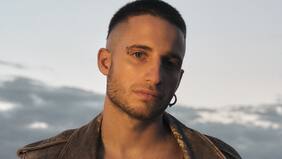 Wos en la previa de su retorno a Chile: “Me siento más cerca de los Redondos, que quizás en algo de género urbano”