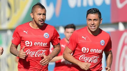 “Se va quedando solo…”: Gonzalo Jara manifiesta su preocupación por Arturo Vidal tras escándalo por millonario robo