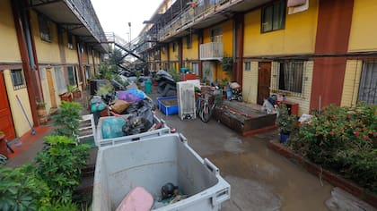 341 viviendas con daños y más de cinco mil clientes sin luz: Senapred entrega balance tras las lluvias en la Región Metropolitana