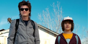 Joe Keery y Gaten Matarazzo en Stranger Things