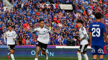 Más líder que nunca: Colo Colo se queda con el Superclásico 200 y vence a La U en el Nacional