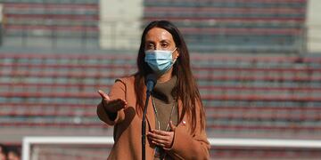 El presidente Sebastian piñera da el retorno al futbol desde el estadio nacional