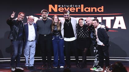 Eduardo Fuentes y Pame Leiva son los nuevos rostros de Estudios Neverland