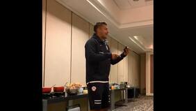 "Más o menos no más": Gary Medel le bajó el pulgar a Iván Morales en bautizo