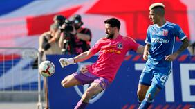 Johnny Herrera revivió antiguas polémicas de Fernando de Paul en la U: “Se bajó en el aeropuerto”