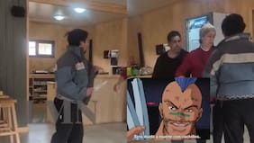 Duelo a muerte con cuchillos: intendente y su antecesor fueron grabados protagonizando violenta pelea en Argentina