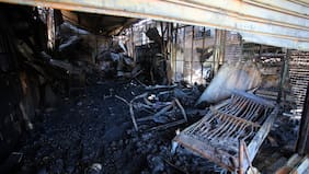 “Parece que hubieran tirado una bomba”: Lo que dejó el incendio en La Vega