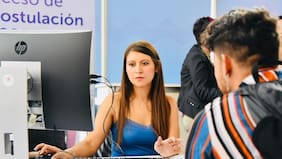 Hay más de 5 mil cupos: descubre cómo acceder a becas de programación y especialización digital