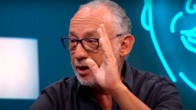 "Mauricio Israel, al igual que muchos papitos corazón, cree que el exigir una pensión alimenticia es pagarle un sueldo a la ex señora...", afirma el periodista Hugo Valencia