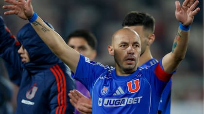 La U planea una despedida a lo grande para Marcelo Díaz: partido en el Nacional y nuevo rol para el Centenario