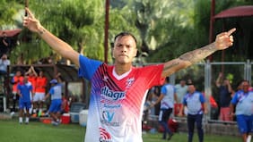 Jugador chileno vive calvario en El Salvador: está vendiendo su ropa para costear operación