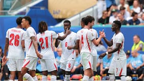Polémica en Inglaterra: jugador de la selección es acusado de agresión en una disco