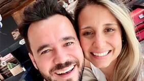 "Seis años después de habernos visto la primera vez me la encuentro ahí mismo...", la especial historia de amor de Eduardo de la Iglesia y su esposa, padres de tres niños