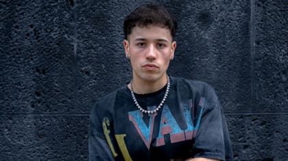 Jas Marty, el chilote del reggaetón melódico: “La gente de regiones llega con más hambre”