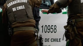 Suma y sigue: director le pilló arma a escolar y Carabineros encontró algo más preocupante al interior de su mochila