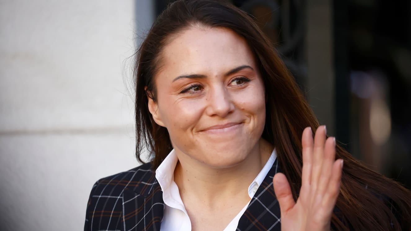 Contraloría abre investigación contra Natalia Duco por uso de vehículo fiscal para celebración nocturna