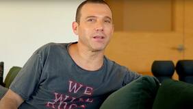 "Me echaron porque el dueño se va a vivir para allá. No tengo dónde irme por dos meses… Estoy hablando súper en serio", manifiesta Julián Elfenbein