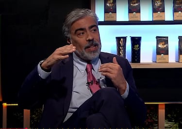 Tuiteros reflotan antiguos mensajes del nuevo director del Diario Oficial tras cuestionamiento a Matamala