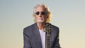 “En ciertas cosas sigo siendo adolescente”: Nito Mestre regresa a Chile con un show único