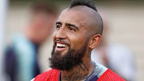 Vidal podría debutar por Barcelona en la Supercopa de España