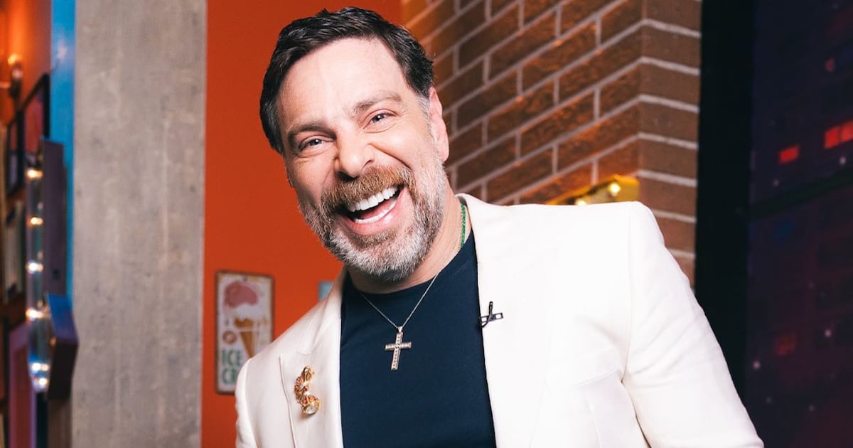 Periodista de Mega lanza dura crítica a figuras de la TV chilena