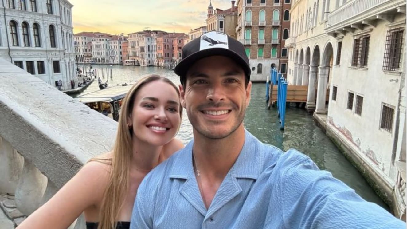 Con un vestido traído de París y una ceremonia frente al mar: así fue el matrimonio de Daniela Nicolás