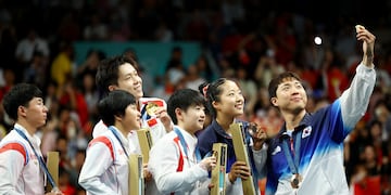 La selfie entre medallistas de China y las dos Coreas