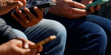 Imagenes referenciales de telefonos celulares 25/9/2024