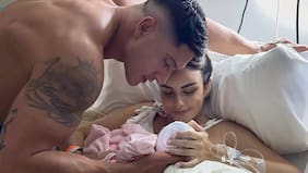 “Les pareció muy bonita…”: revelan por qué Sammis Reyes apareció sin polera en comentada postal junto a su hija