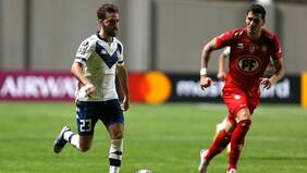“Buen viaje, alérgico a la gambeta y al gol”: hinchas de Vélez celebran como un título la llegada de Bouzat a Colo Colo