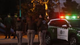 Se enfrentó a 8 delincuentes: carabinero de franco frustra un portonazo en San Joaquín