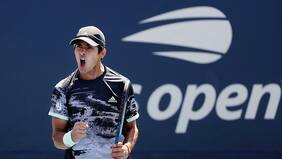 Cristian Garin se unió al club de los 18 con sufrimiento