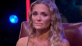 "Después de 20 años, seguir llorando por el maltrato que sufriste por un hombre, es valorable. Está bien que transparentes ese dolor", defiende Adriana Barrientos a María Eugenia Larraín