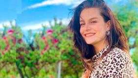 “La biopsia salió mala y me dijeron ‘te tienes que operar’. Y yo venía entrando a mi primera teleserie, Perdona Nuestros Pecados...": el relato de la actriz Alajandra Araya