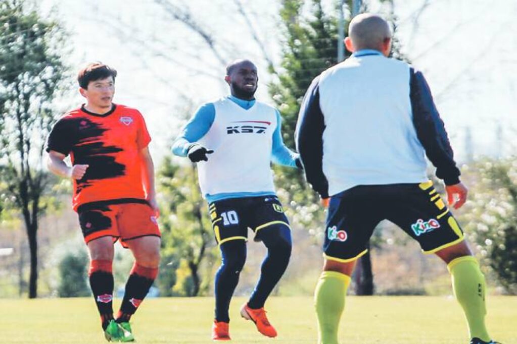 ¡Volvió el fútbol!: Cecilio Waterman le gritó ¡gooool! a Miguel Jiménez ...
