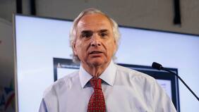 Ministro Chadwick explicó real parentesco con la nueva titular de Cultura