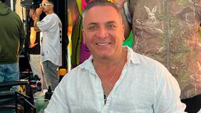 "Luis Jara me dijo que solamente se ha arreglado las carillas dentales y que se había puesto las entradas de pelo", afirma el periodista Manuel González